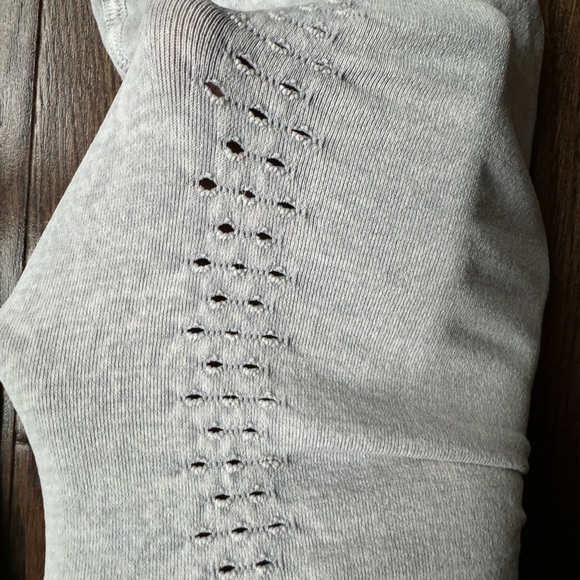 🏷️ NWOT FP Movement Good Karma Leggings | Ice Grey Size XS/S - Picture 7 of 7